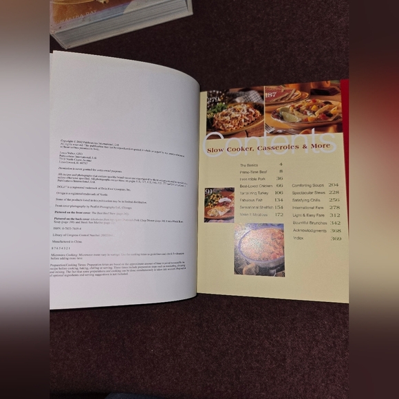 Slower Cooker Casseroles And More Hardbound Gold Leafing Bind Like New - Picture 4 of 7